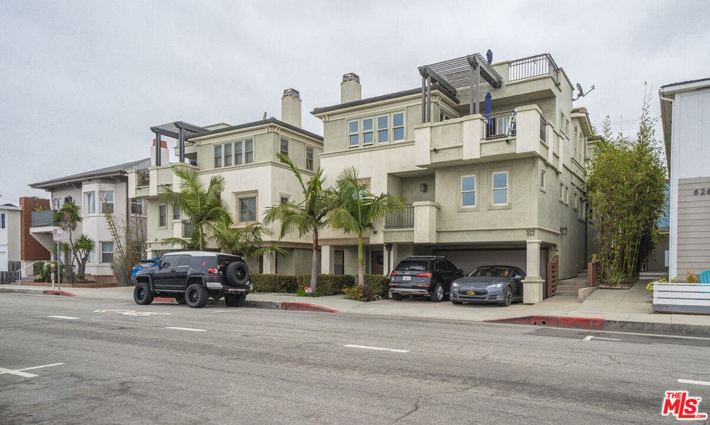 642 Hermosa Avenue, Hermosa Beach, CA 90254 642 Hermosa Avenue, Hermosa Beach, CA 90254