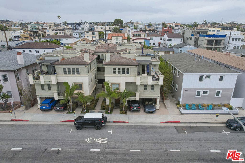 642 Hermosa Avenue, Hermosa Beach, CA 90254 642 Hermosa Avenue, Hermosa Beach, CA 90254