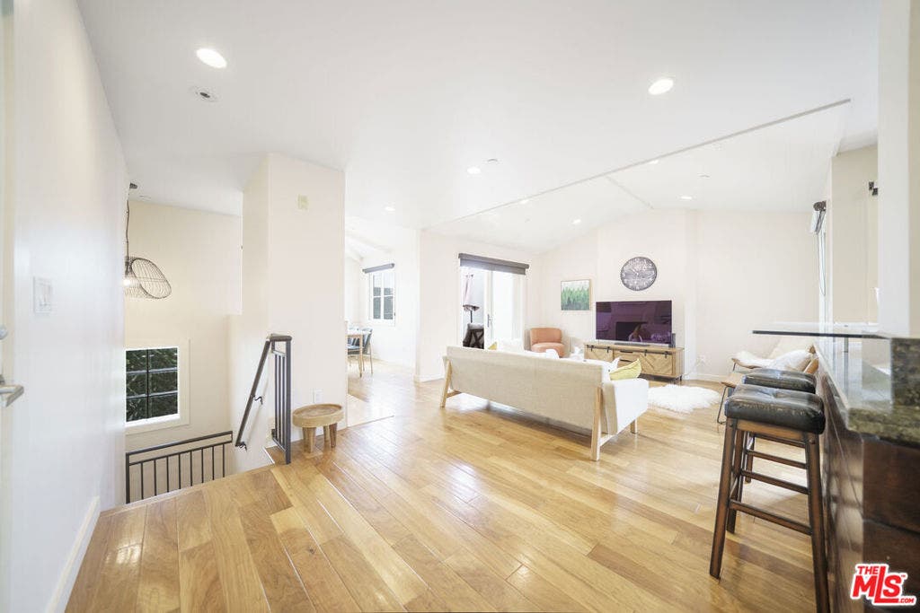 642 Hermosa Avenue, Hermosa Beach, CA 90254 642 Hermosa Avenue, Hermosa Beach, CA 90254