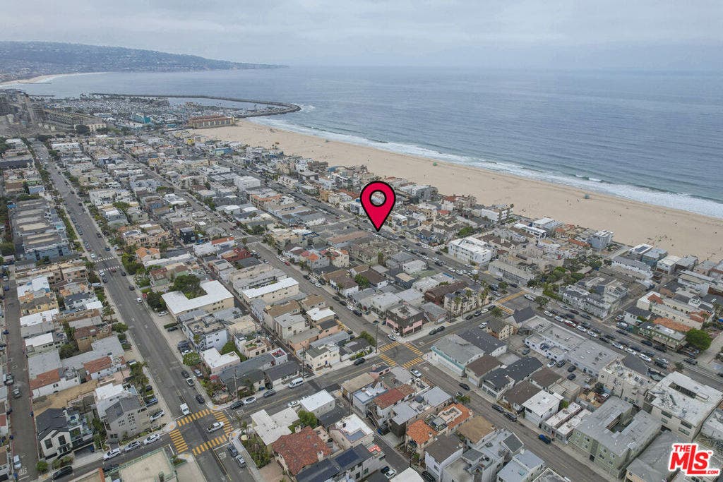 642 Hermosa Avenue, Hermosa Beach, CA 90254 642 Hermosa Avenue, Hermosa Beach, CA 90254