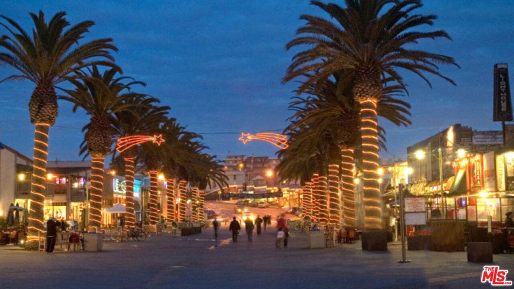 642 Hermosa Avenue, Hermosa Beach, CA 90254 642 Hermosa Avenue, Hermosa Beach, CA 90254
