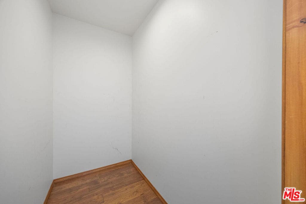 3058 Hollycrest Place, Los Angeles, CA 90068