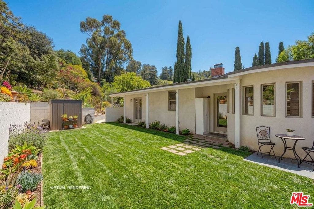 3058 Hollycrest Place, Los Angeles, CA 90068