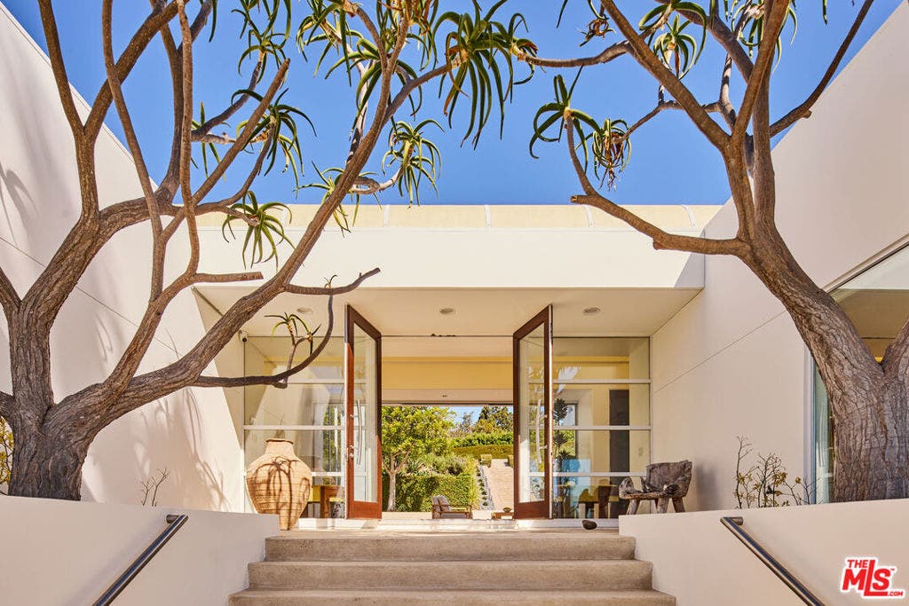 27549 Pacific Coast Highway, Malibu, CA 90265 27549 Pacific Coast Highway, Malibu, CA 90265