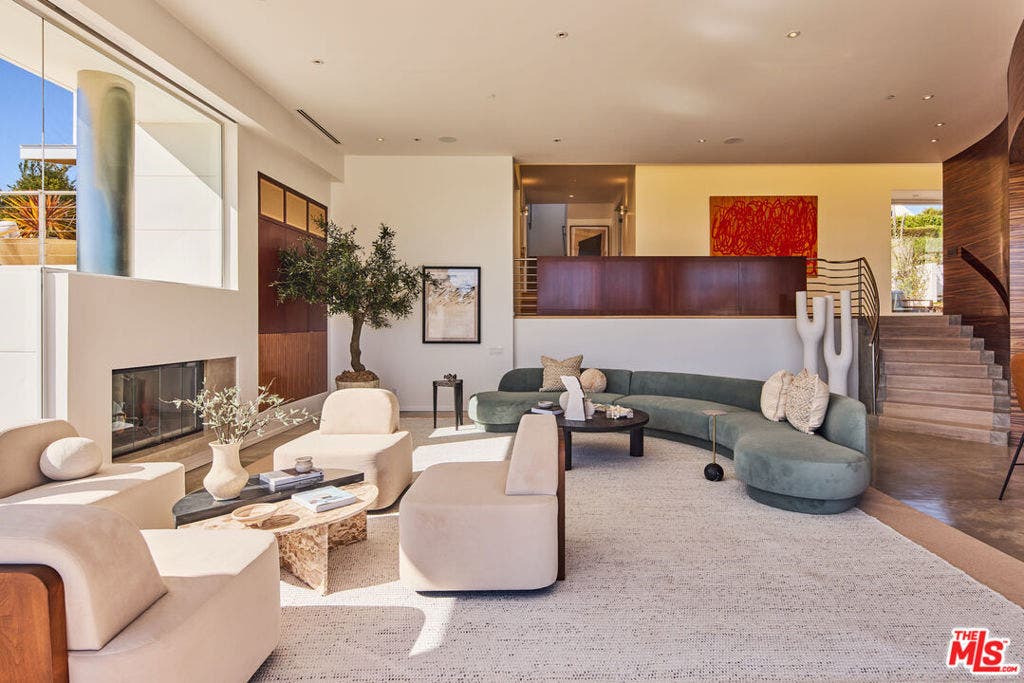 27549 Pacific Coast Highway, Malibu, CA 90265 27549 Pacific Coast Highway, Malibu, CA 90265