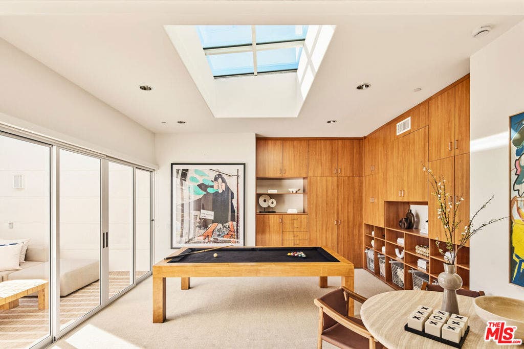 27549 Pacific Coast Highway, Malibu, CA 90265 27549 Pacific Coast Highway, Malibu, CA 90265