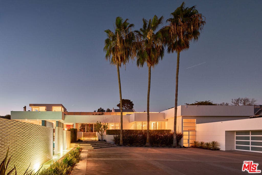 27549 Pacific Coast Highway, Malibu, CA 90265 27549 Pacific Coast Highway, Malibu, CA 90265