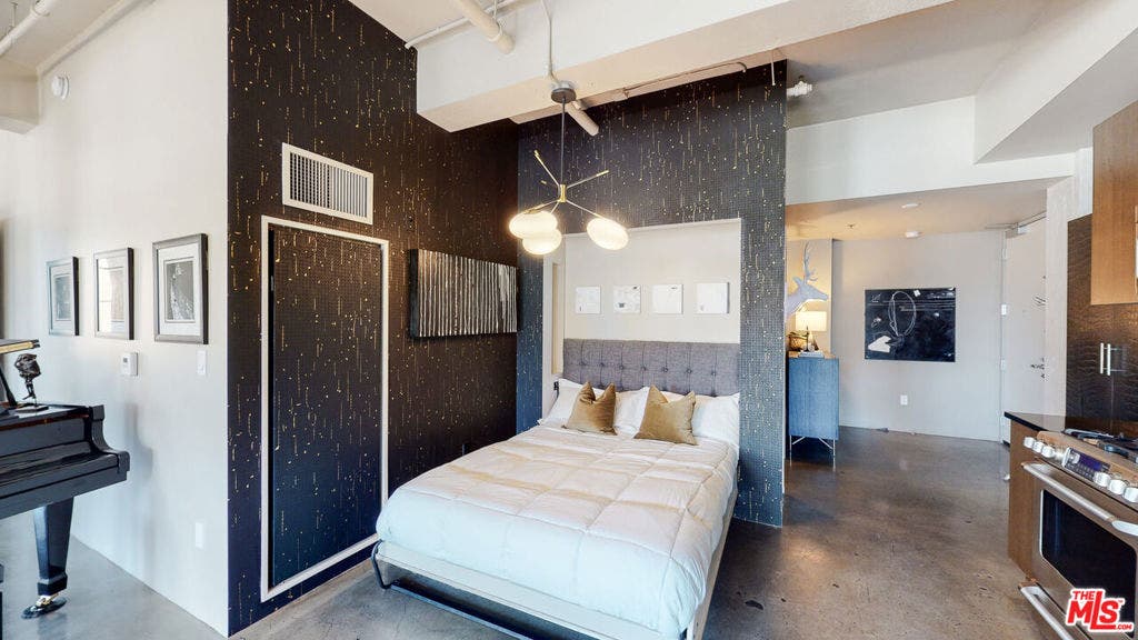 849 S Broadway, #708, Los Angeles, CA 90014 849 S Broadway, #708, Los Angeles, CA 90014