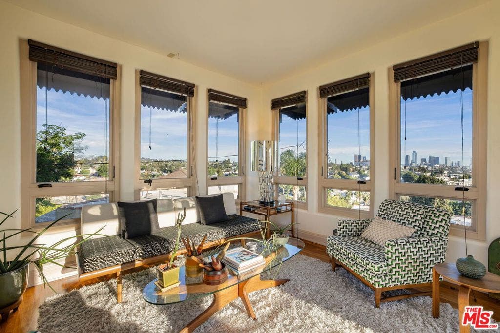 3313 Descanso Drive, Los Angeles, CA 90026 3313 Descanso Drive, Los Angeles, CA 90026