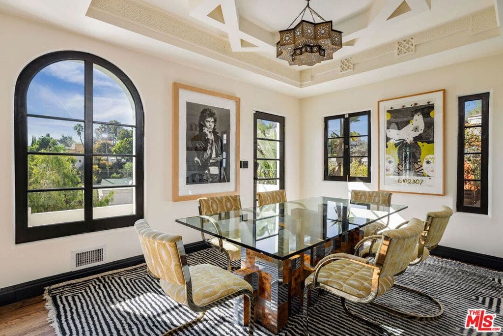 3313 Descanso Drive, Los Angeles, CA 90026 3313 Descanso Drive, Los Angeles, CA 90026