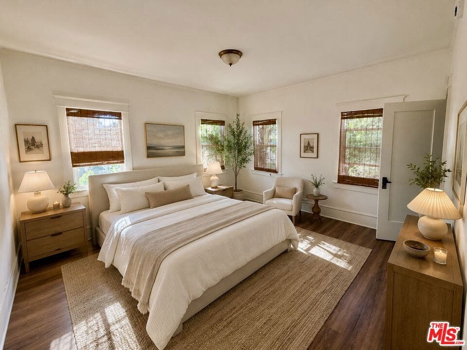 2011 N Vermont Avenue, Los Angeles, CA 90027 Virtually staged