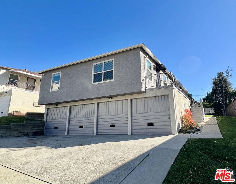 7020 Glasgow Avenue, Los Angeles, CA 90045 7020 Glasgow Avenue, Los Angeles, CA 90045