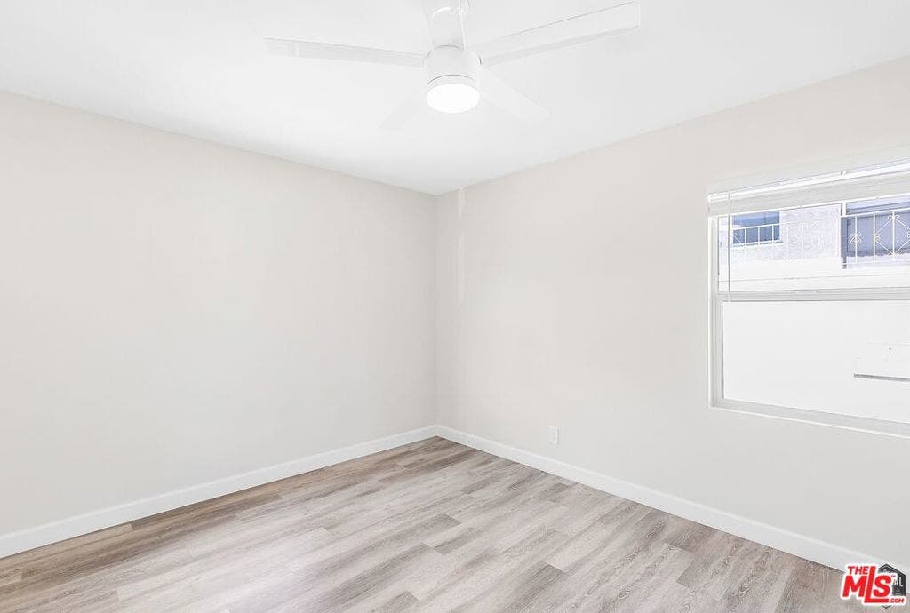 7020 Glasgow Avenue, Los Angeles, CA 90045 7020 Glasgow Avenue, Los Angeles, CA 90045
