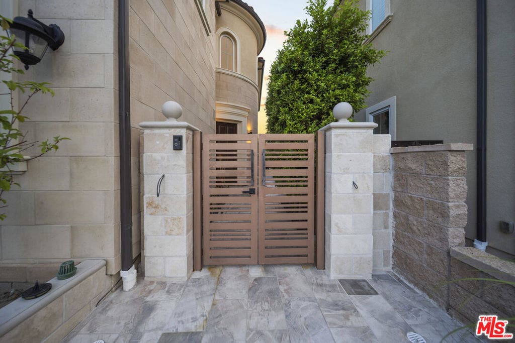 11967 Carabella Court, Porter Ranch, CA 91326 11967 Carabella Court, Porter Ranch, CA 91326