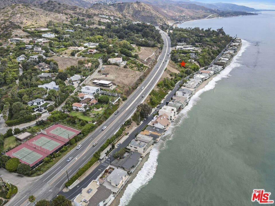 1 Malibu Cove Colony, Malibu, CA 90265 1 Malibu Cove Colony, Malibu, CA 90265