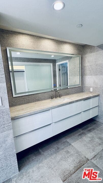 10724 Wilshire Boulevard, #1008, Los Angeles, CA 90024 10724 Wilshire Boulevard, #1008, Los Angeles, CA 90024