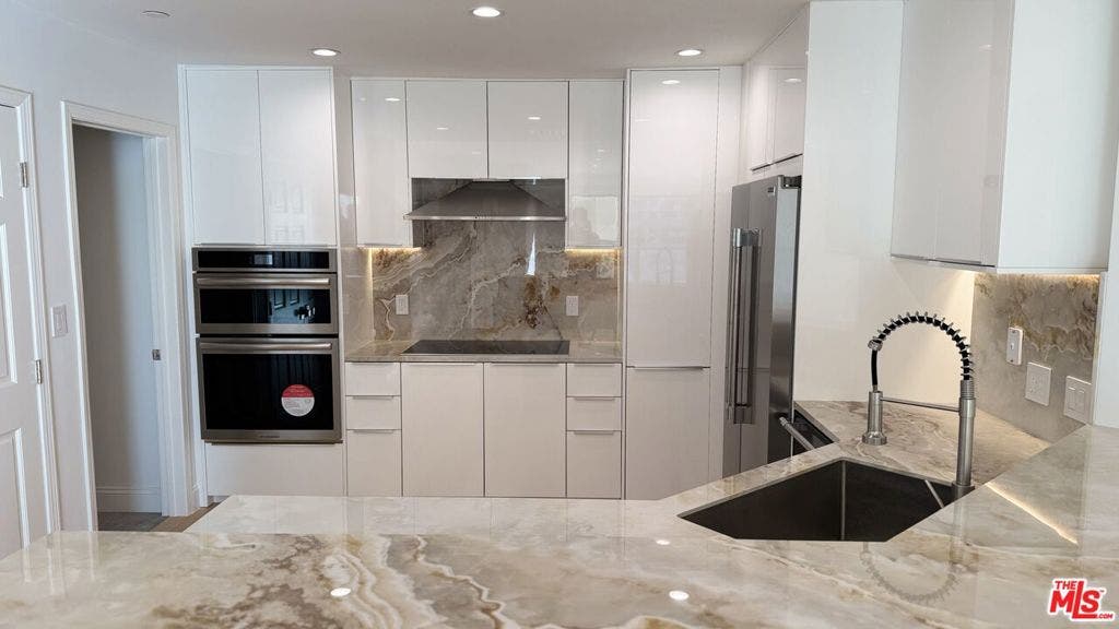 10724 Wilshire Boulevard, #1008, Los Angeles, CA 90024 10724 Wilshire Boulevard, #1008, Los Angeles, CA 90024