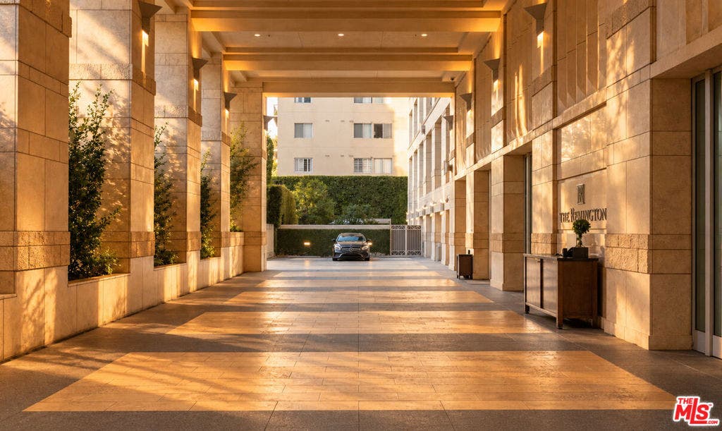 10727 Wilshire Boulevard, #PH 2, Los Angeles, CA 90024 10727 Wilshire Boulevard, #PH 2, Los Angeles, CA 90024