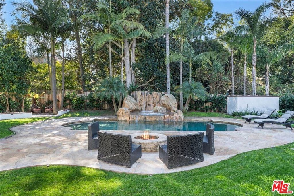 1325 Via Gabriel, Palos Verdes Estates, CA 90274