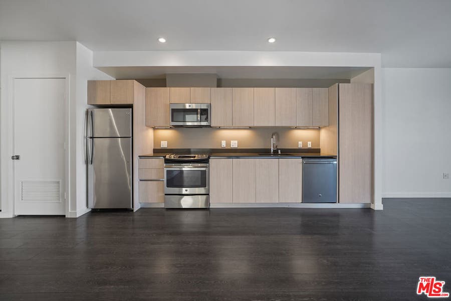 Property photo for 5800 Harold Way, #PH411A, Los Angeles, CA
