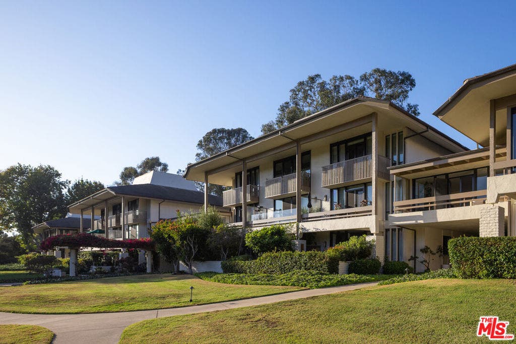 1370 Plaza De Sonadores, Santa Barbara, CA 93108