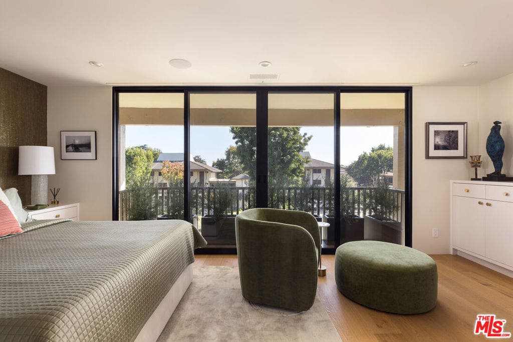 1370 Plaza De Sonadores, Santa Barbara, CA 93108
