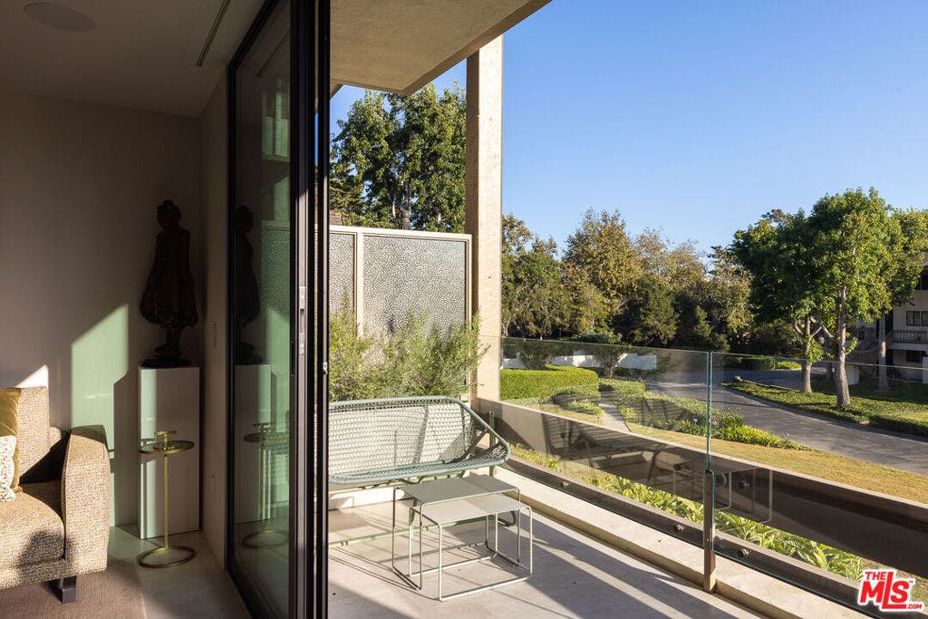 1370 Plaza De Sonadores, Santa Barbara, CA 93108