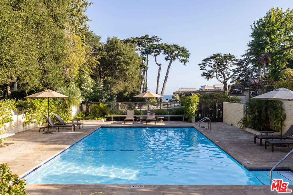1370 Plaza De Sonadores, Santa Barbara, CA 93108