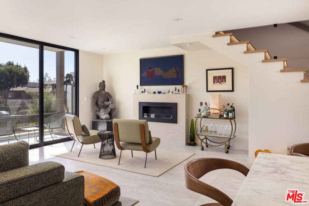 1370 Plaza De Sonadores, Santa Barbara, CA 93108