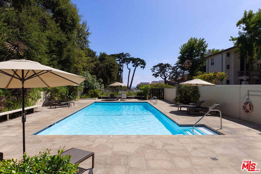 1370 Plaza De Sonadores, Santa Barbara, CA 93108