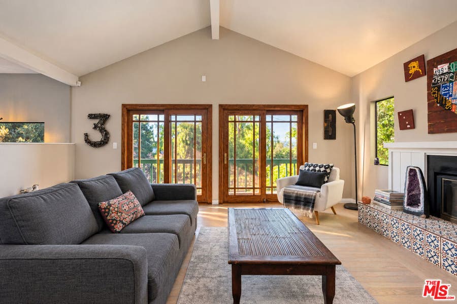 Property photo for 23620 Clover Trail, Calabasas, CA