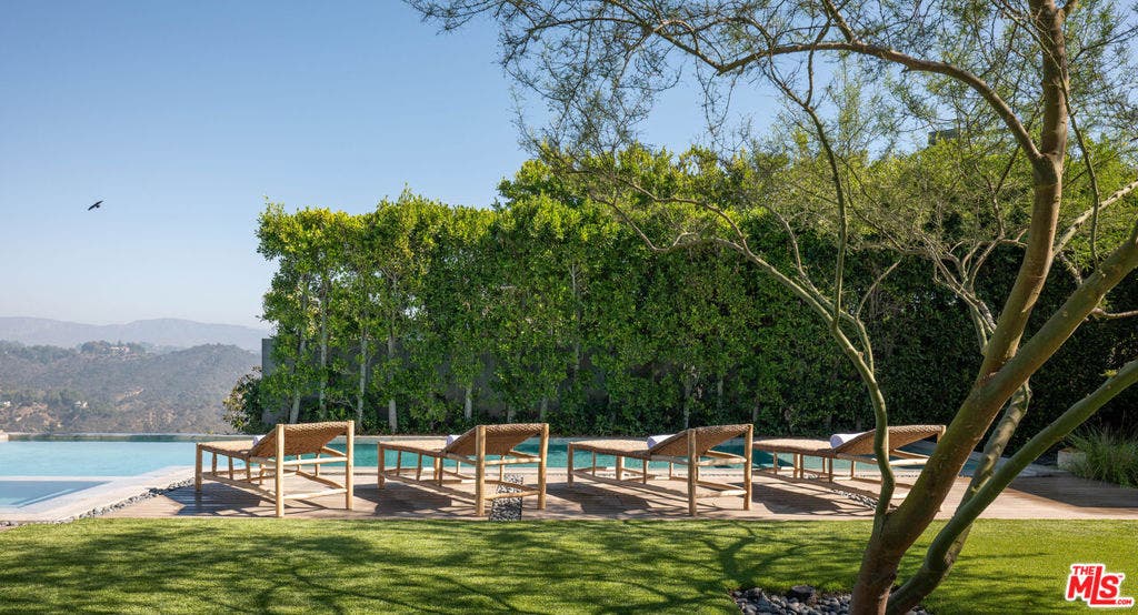 1632 Stradella Road, Los Angeles, CA 90077 1632 Stradella Road, Los Angeles, CA 90077