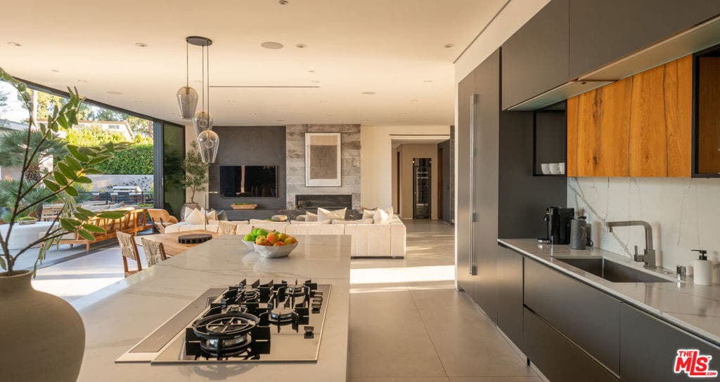 1632 Stradella Road, Los Angeles, CA 90077 1632 Stradella Road, Los Angeles, CA 90077