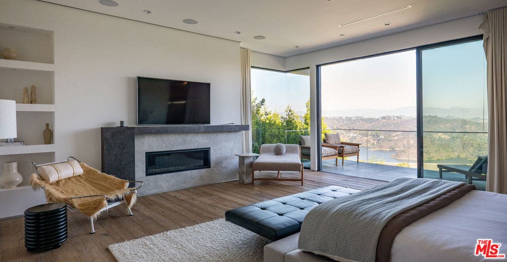 1632 Stradella Road, Los Angeles, CA 90077 1632 Stradella Road, Los Angeles, CA 90077