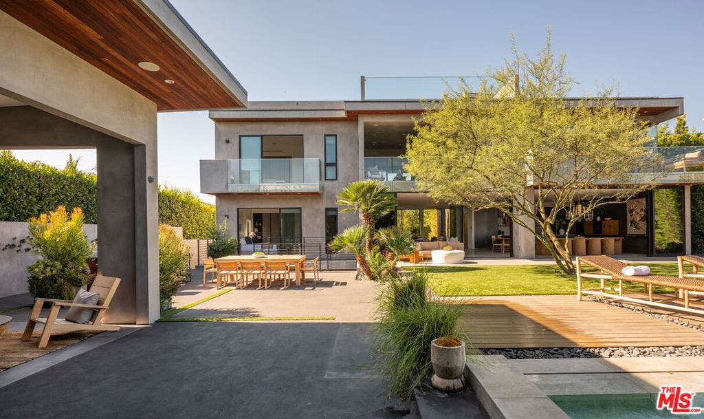 1632 Stradella Road, Los Angeles, CA 90077 1632 Stradella Road, Los Angeles, CA 90077