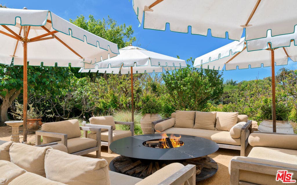 6625 Zumirez Drive, Malibu, CA 90265 6625 Zumirez Drive, Malibu, CA 90265