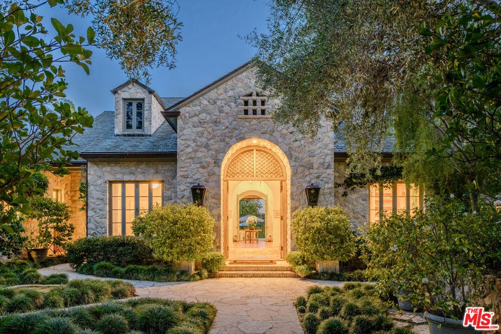 6625 Zumirez Drive, Malibu, CA 90265 6625 Zumirez Drive, Malibu, CA 90265
