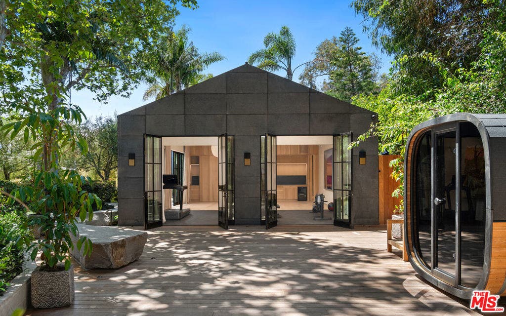 6625 Zumirez Drive, Malibu, CA 90265 6625 Zumirez Drive, Malibu, CA 90265