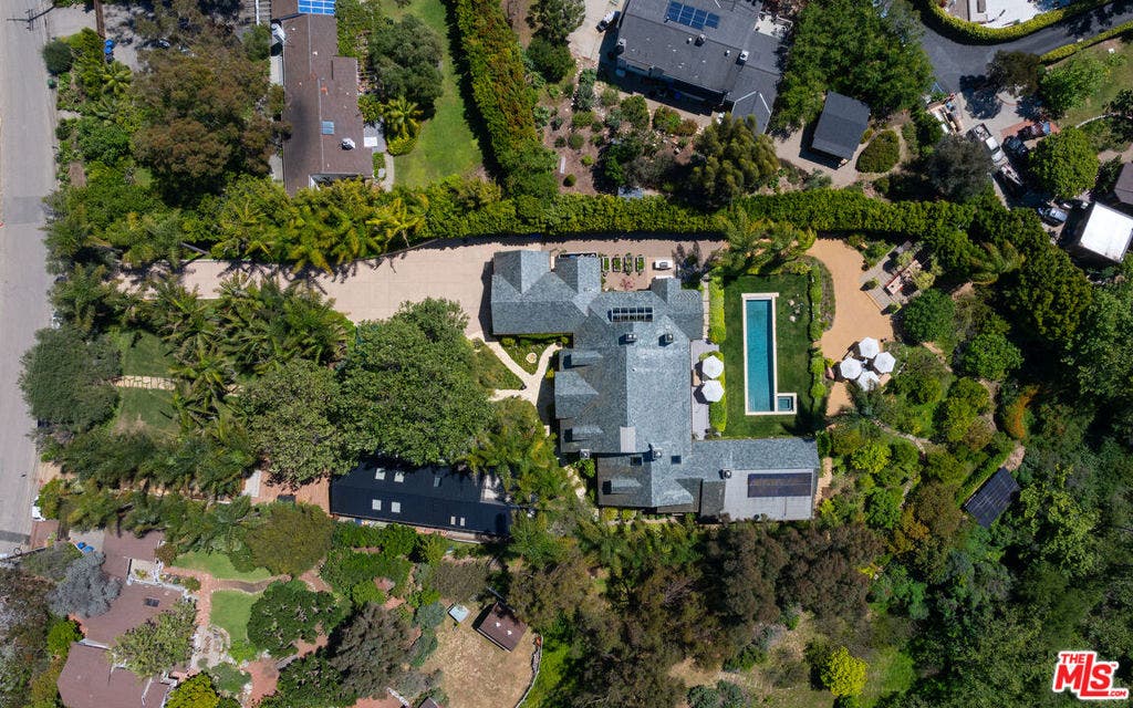 6625 Zumirez Drive, Malibu, CA 90265 6625 Zumirez Drive, Malibu, CA 90265