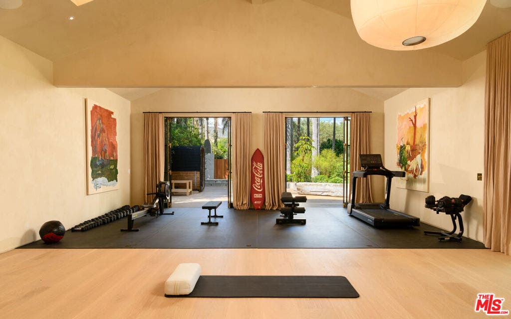6625 Zumirez Drive, Malibu, CA 90265 6625 Zumirez Drive, Malibu, CA 90265