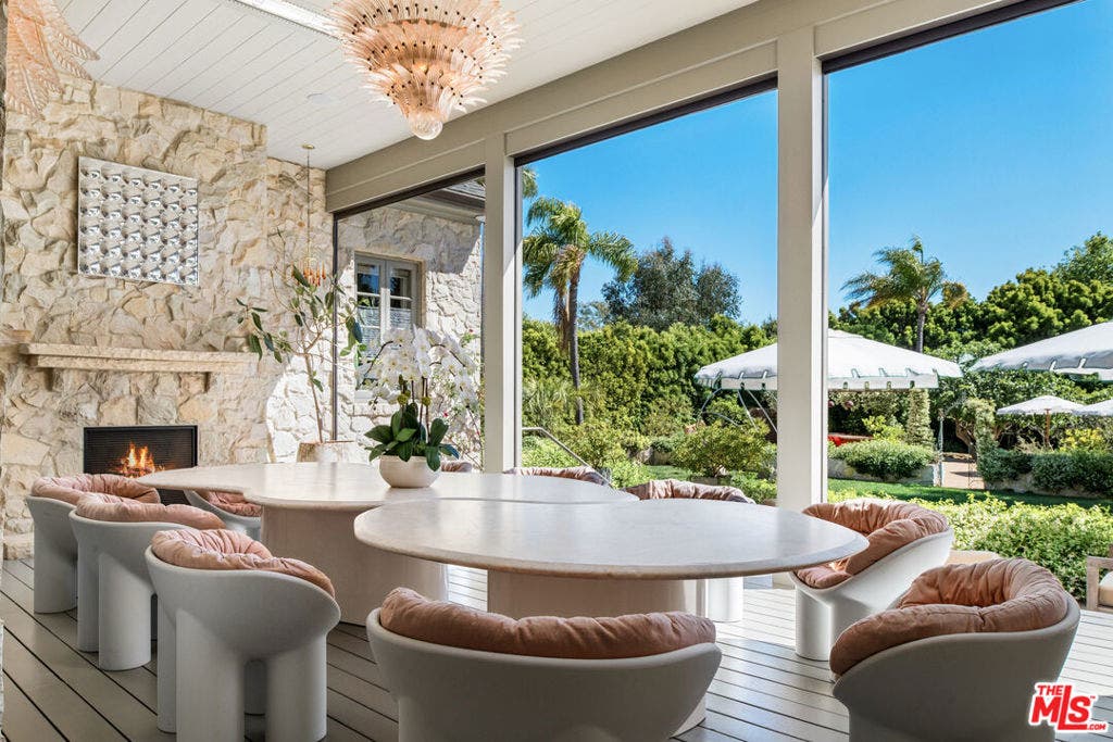 6625 Zumirez Drive, Malibu, CA 90265 6625 Zumirez Drive, Malibu, CA 90265