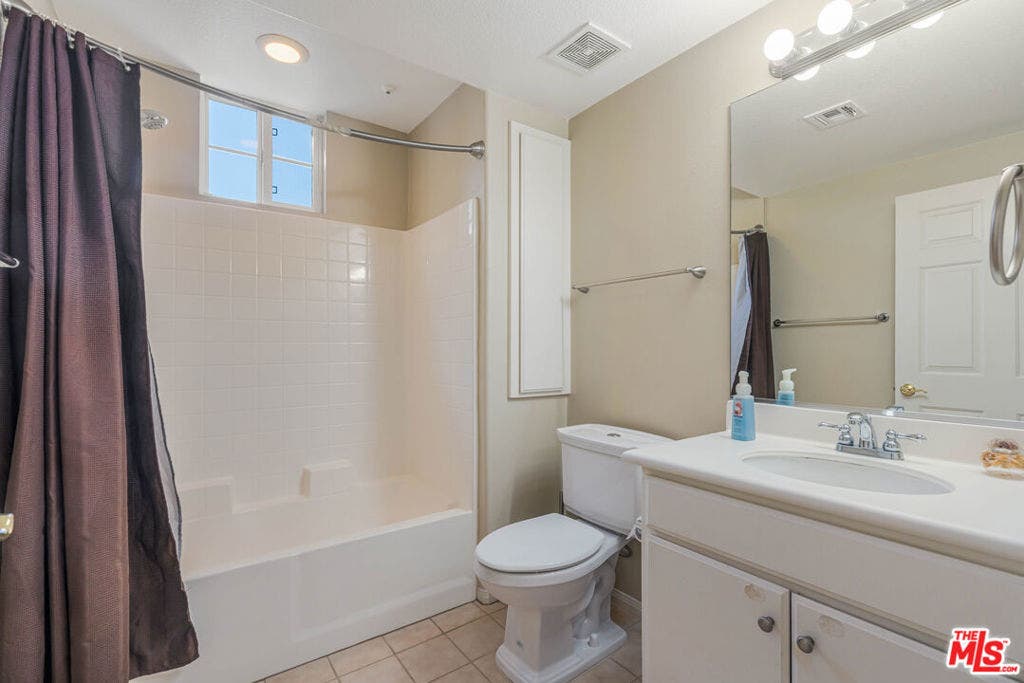 12963 Runway Road, #221, Playa Vista, CA 90094