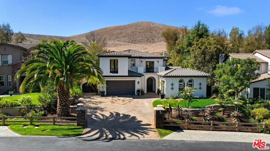 Property photo for 367 Loire Valley Drive, Simi Valley, CA