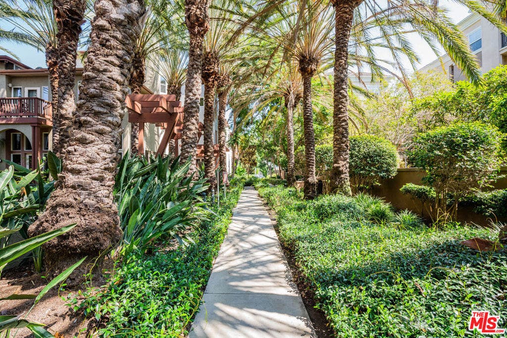5800 Seawalk Drive, #7, Los Angeles, CA 90094