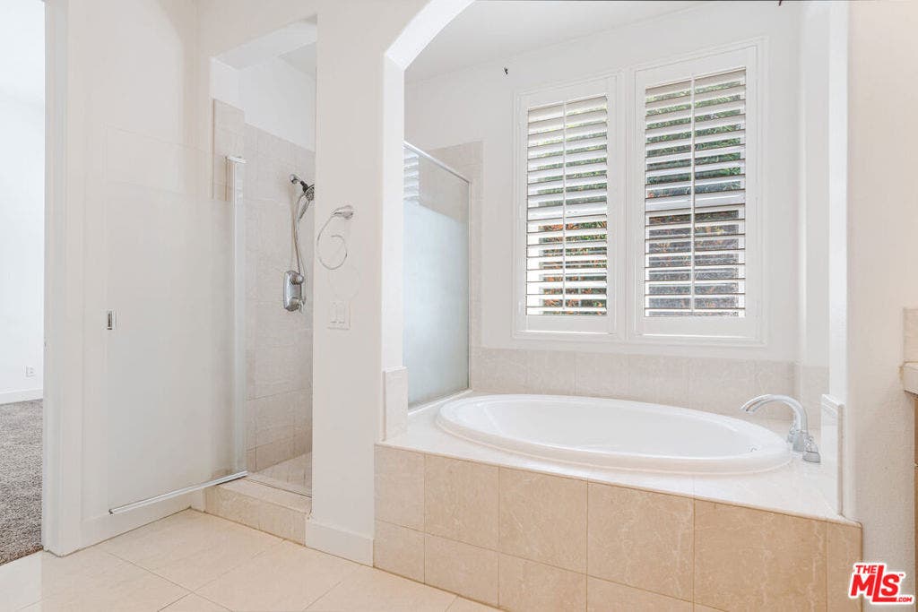 5800 Seawalk Drive, #7, Los Angeles, CA 90094