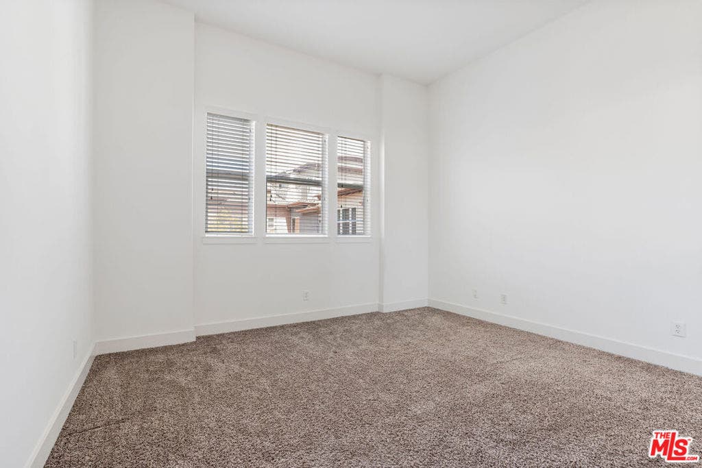 5800 Seawalk Drive, #7, Los Angeles, CA 90094
