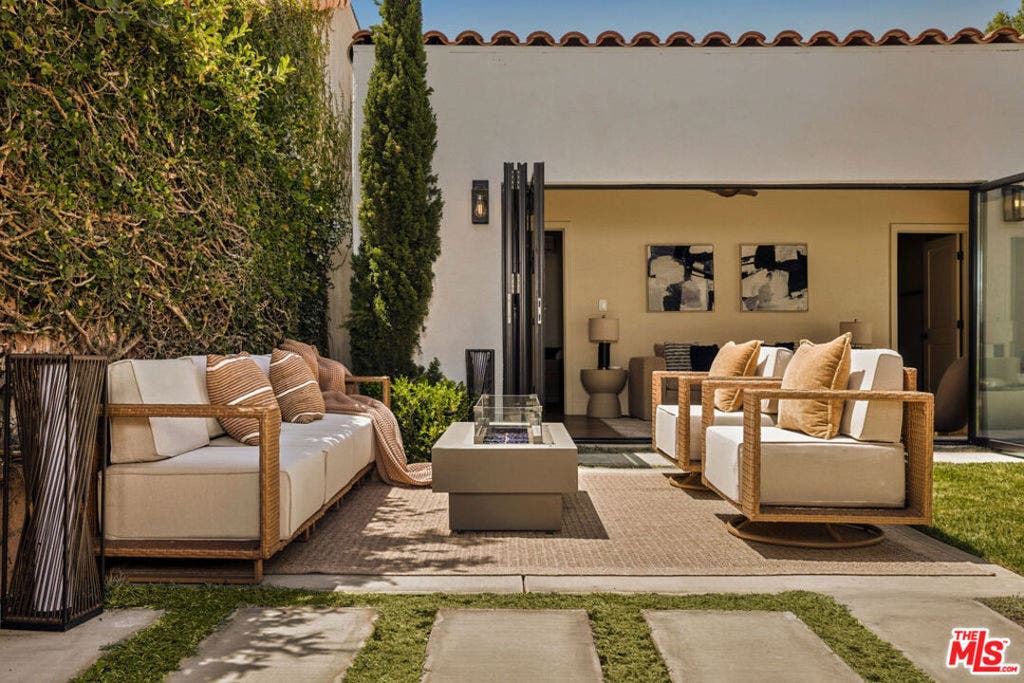 817 Masselin Avenue, Los Angeles, CA 90036 817 Masselin Avenue, Los Angeles, CA 90036