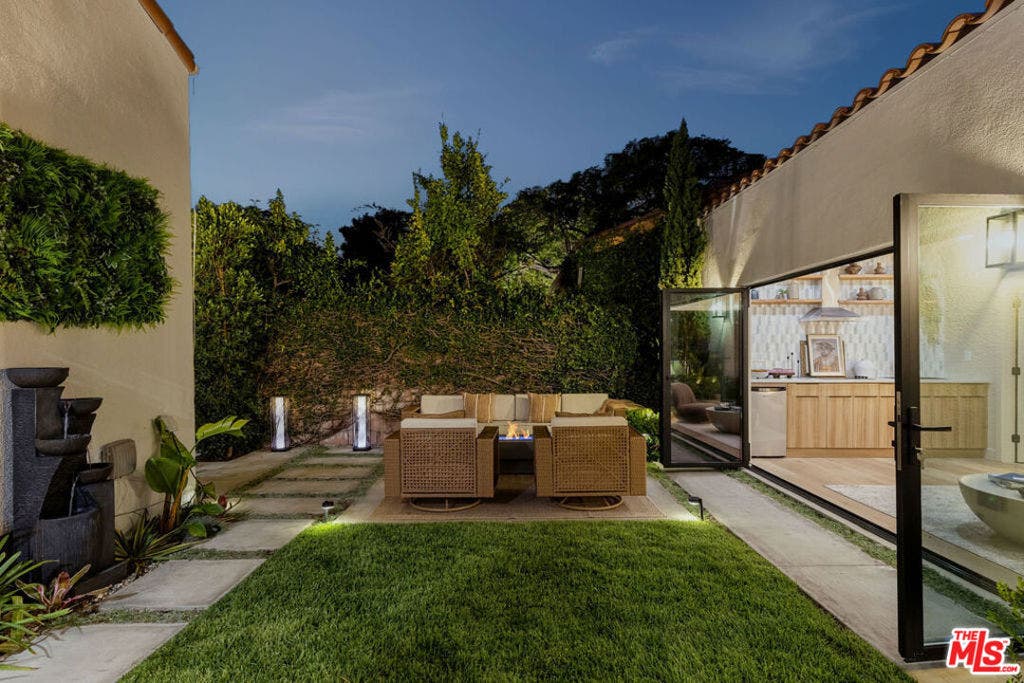 817 Masselin Avenue, Los Angeles, CA 90036 817 Masselin Avenue, Los Angeles, CA 90036