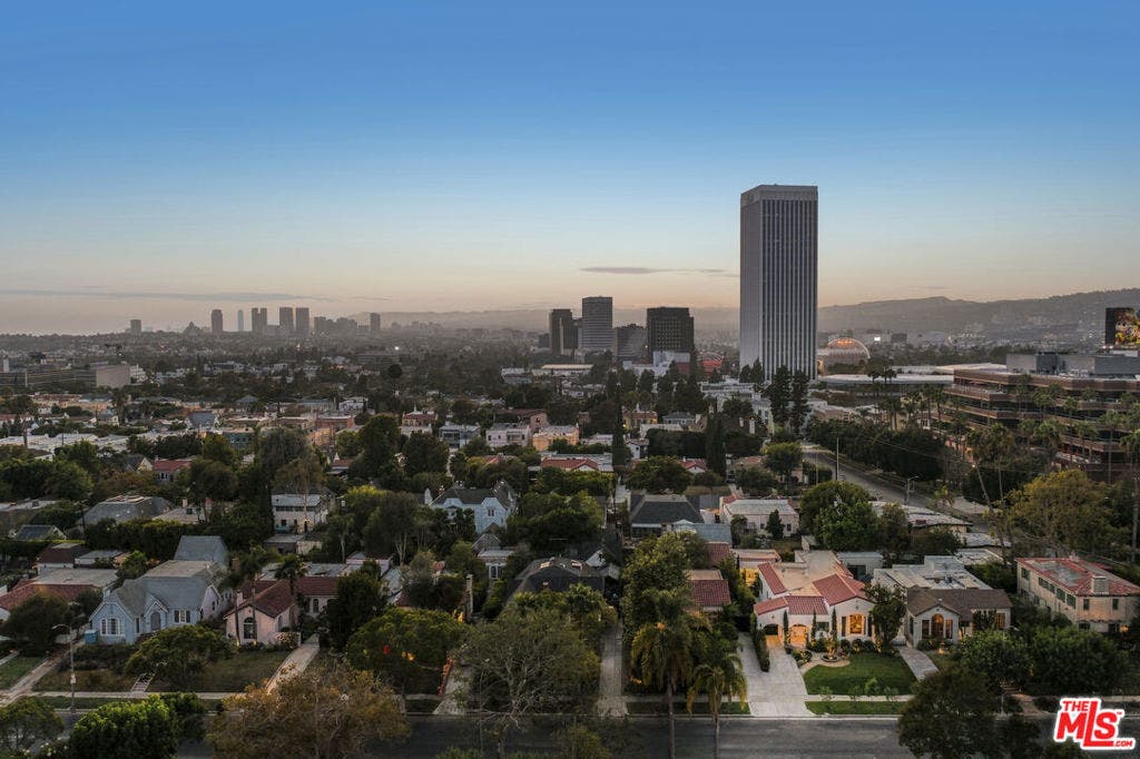 817 Masselin Avenue, Los Angeles, CA 90036 817 Masselin Avenue, Los Angeles, CA 90036