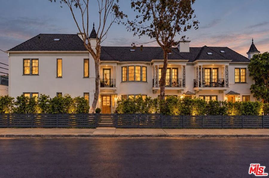 Property photo for 517 Rose Avenue, Venice, CA
